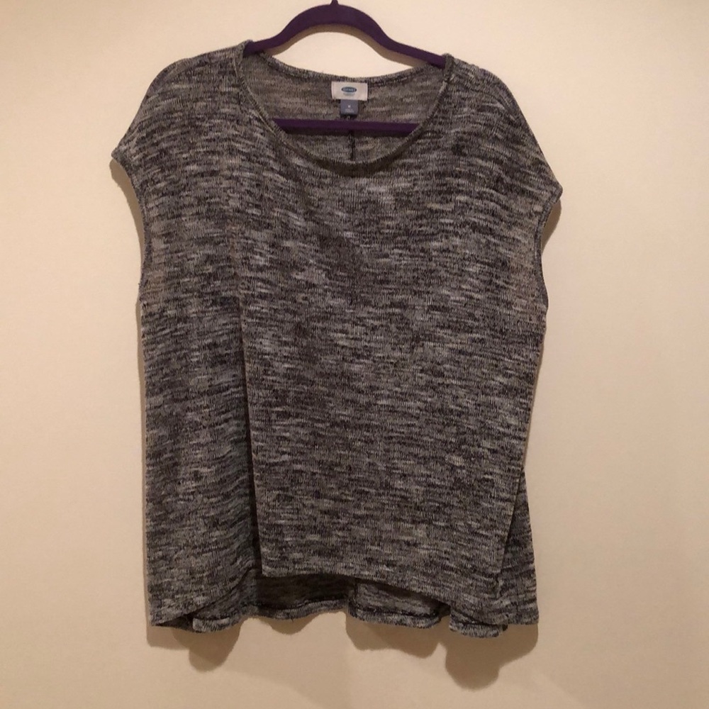 Old navy short sleeve shirt